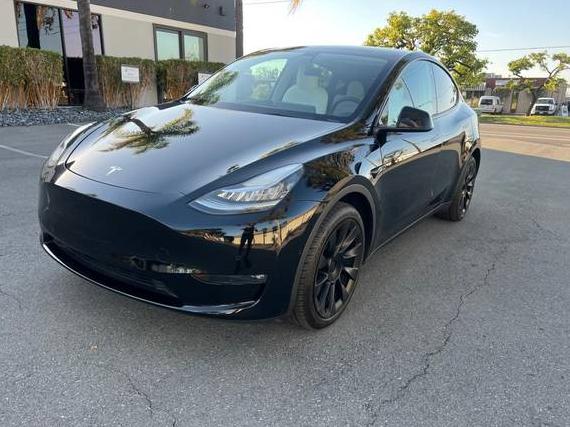 TESLA MODEL Y 2022 7SAYGDEE4NF444052 image